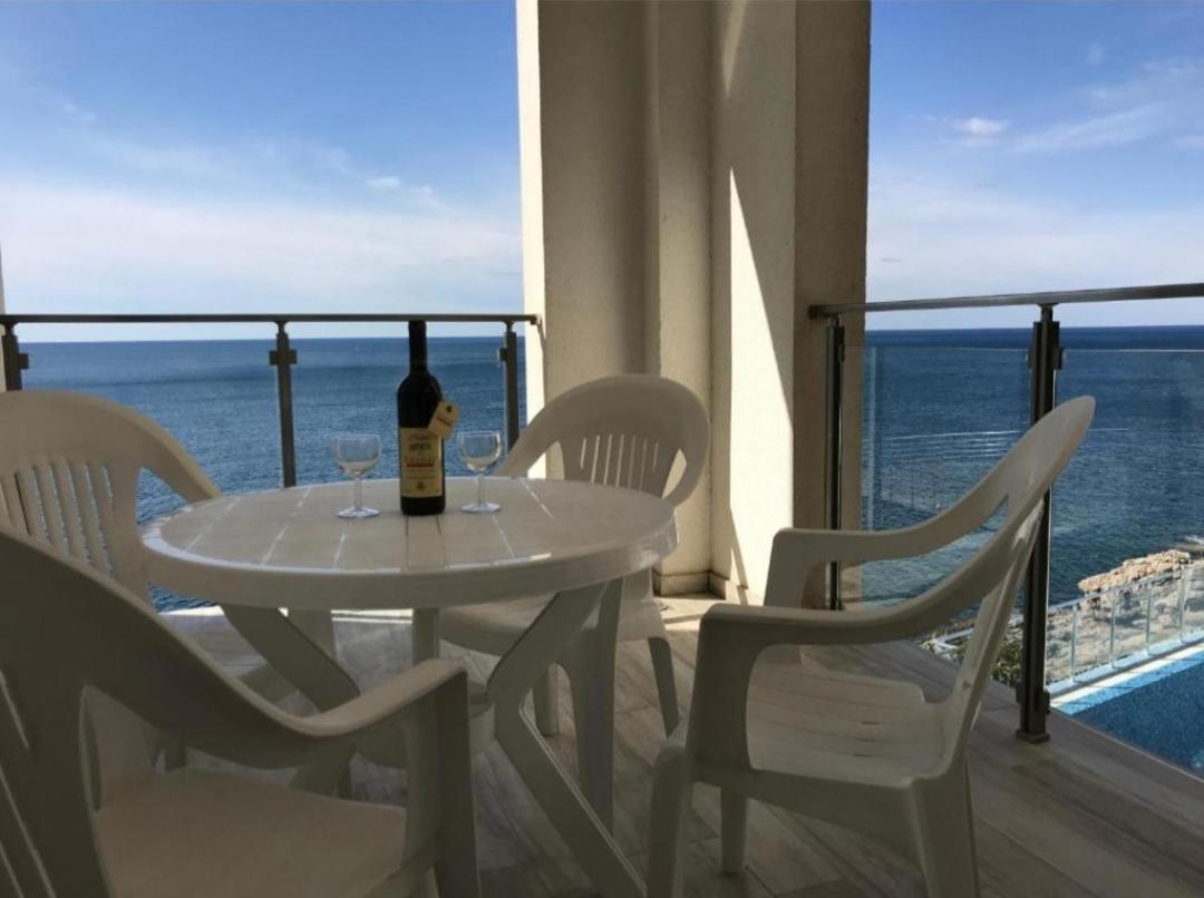 Paradise Beachfront View 1 Bar Exterior foto