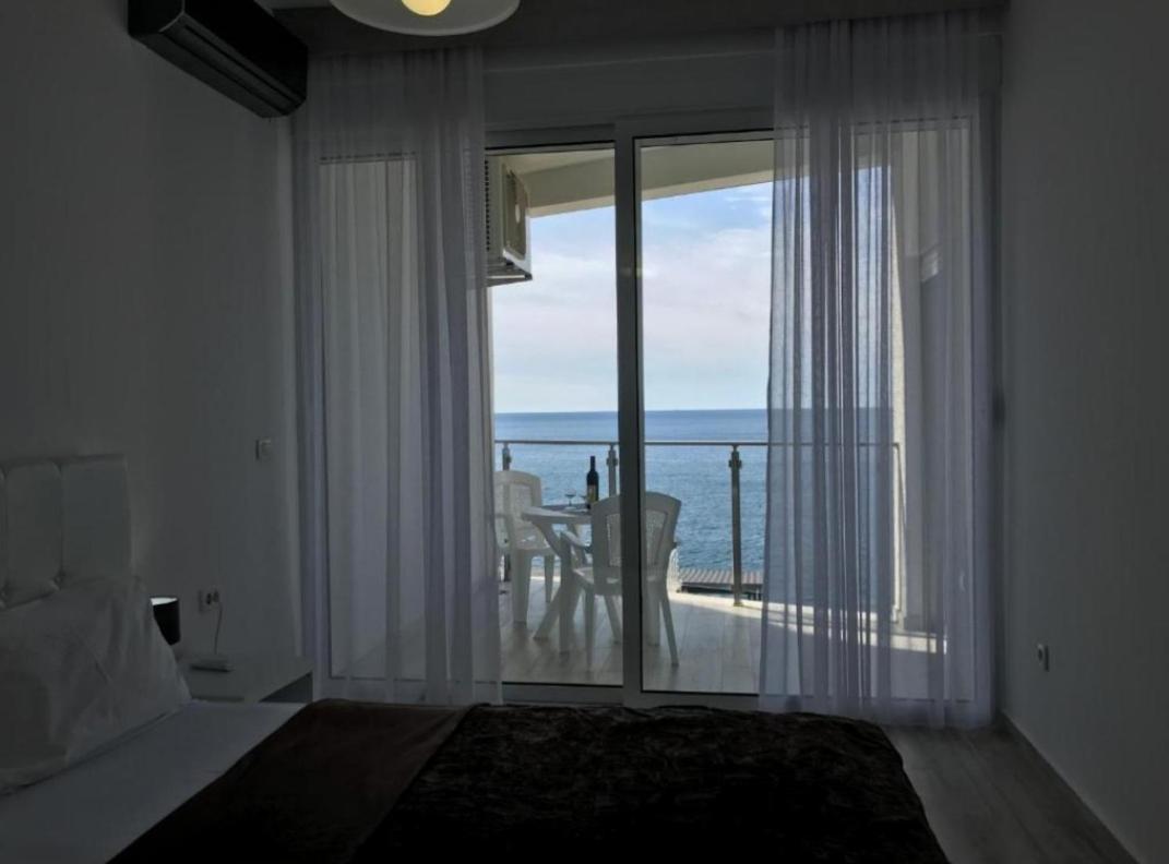 Paradise Beachfront View 1 Bar Exterior foto