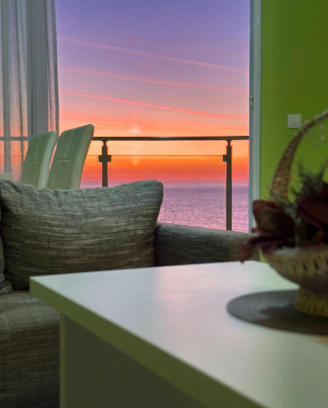 Paradise Beachfront View 1 Bar Exterior foto